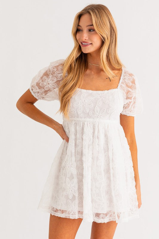 SQUARE NECK PUFF SLEEVE DRESS