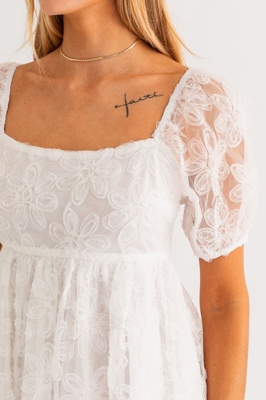 SQUARE NECK PUFF SLEEVE DRESS
