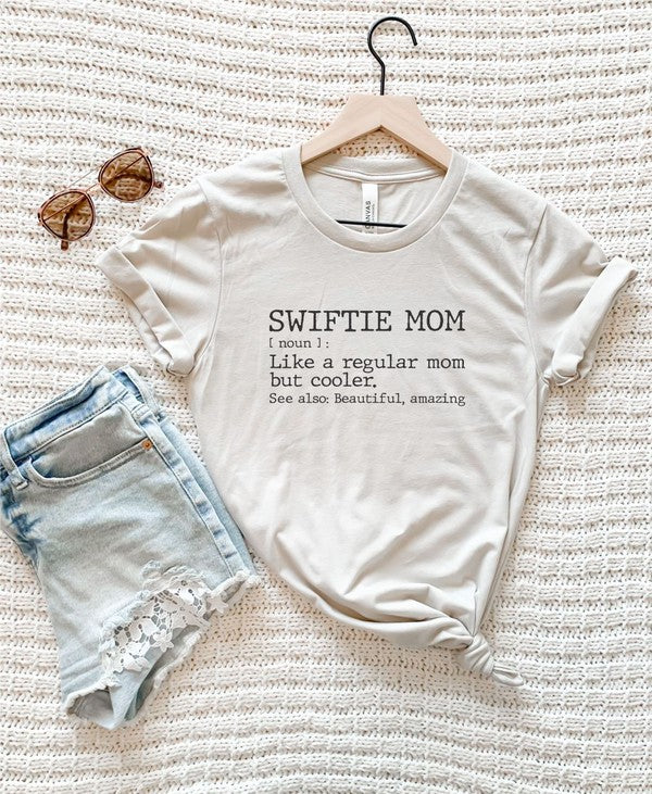 SWIFTIE MOM TEE