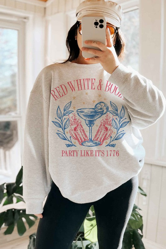 RED WHITE AND BOOZY AMERICANA OVERSIZED SWEATSHIRT