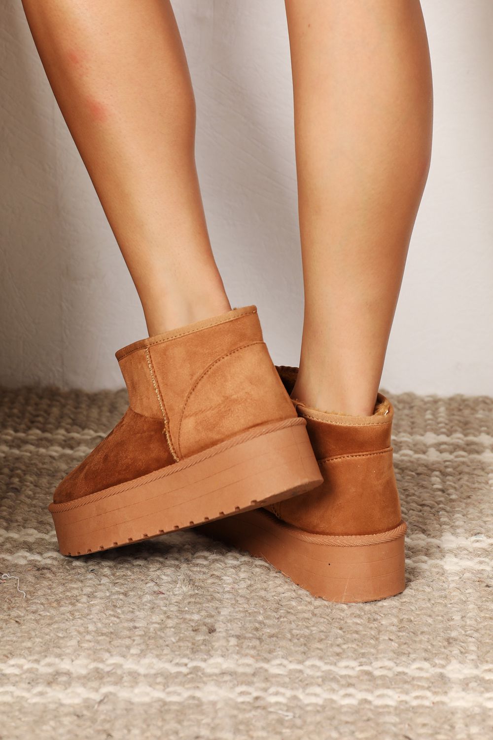 Hugg it Fleece Lined Chunky Platform Mini Boots