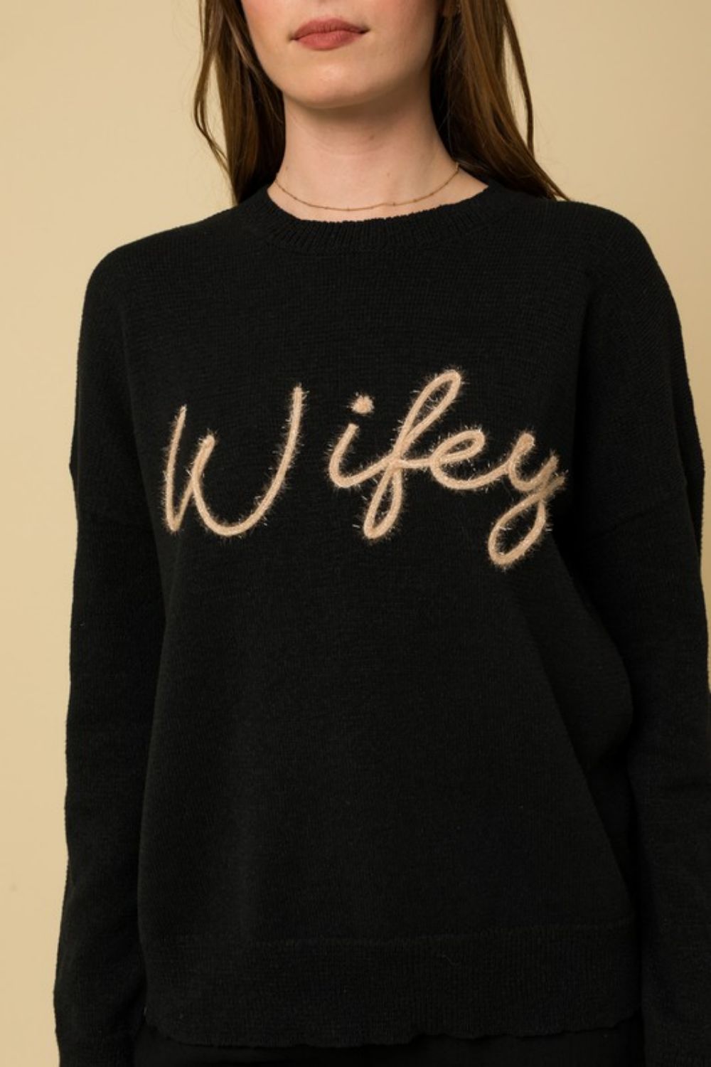 WIFEY GRAPHIC PULLOVER
