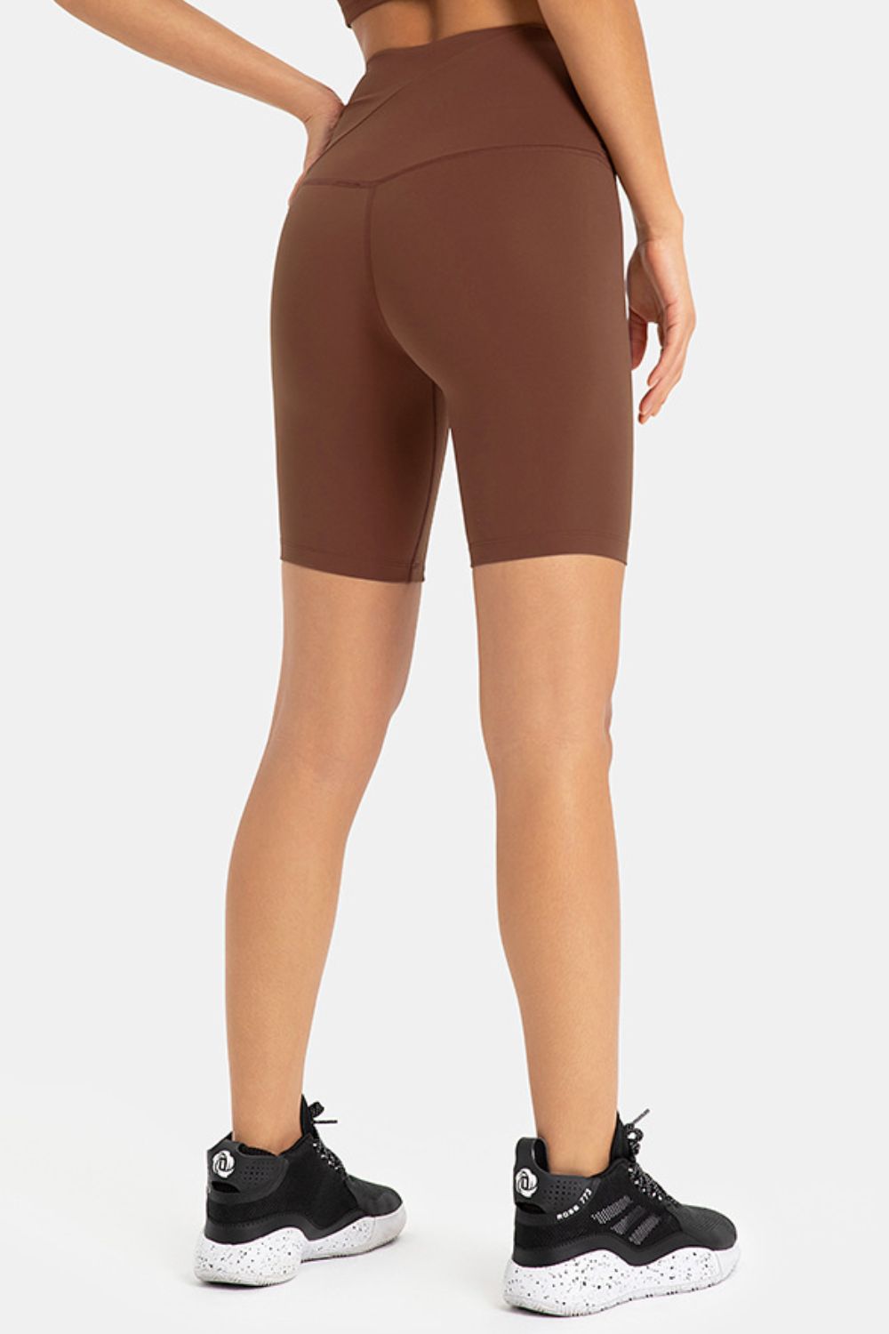 V-WAIST BIKER SHORTS