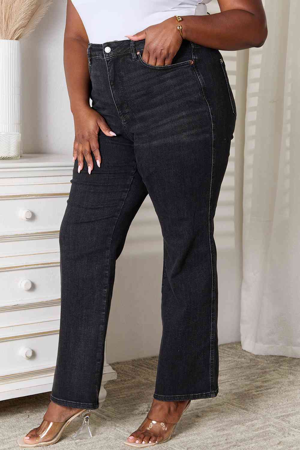 Judy Blue Buffy Jeans