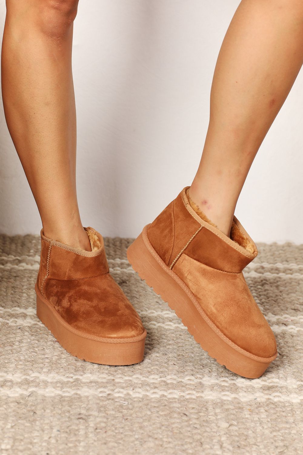Hugg it Fleece Lined Chunky Platform Mini Boots