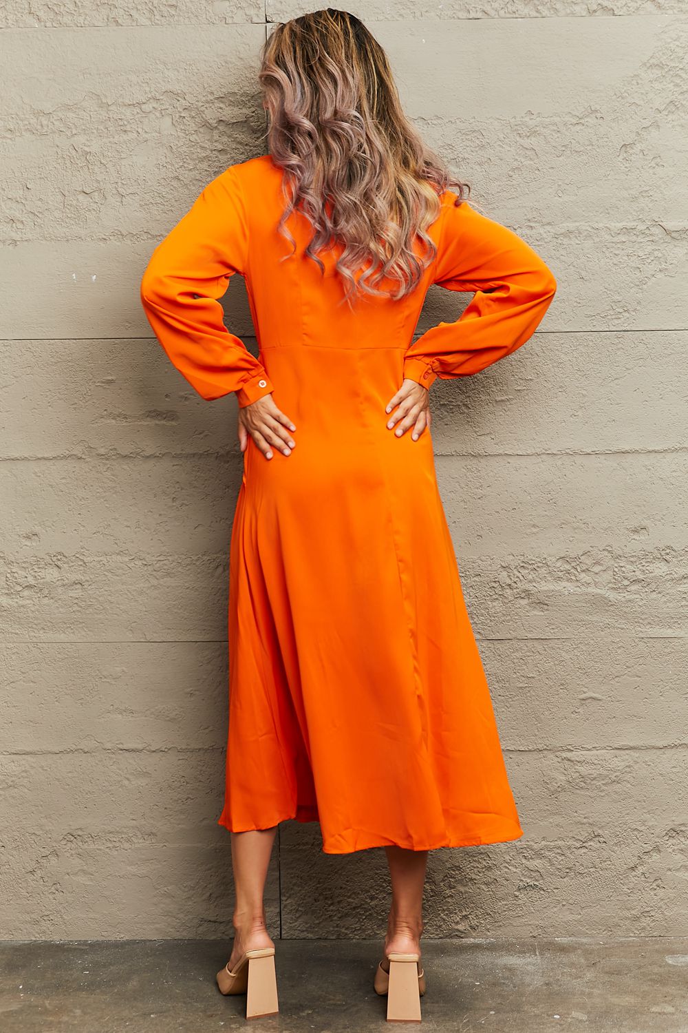 Miss Twisted Midi Dress