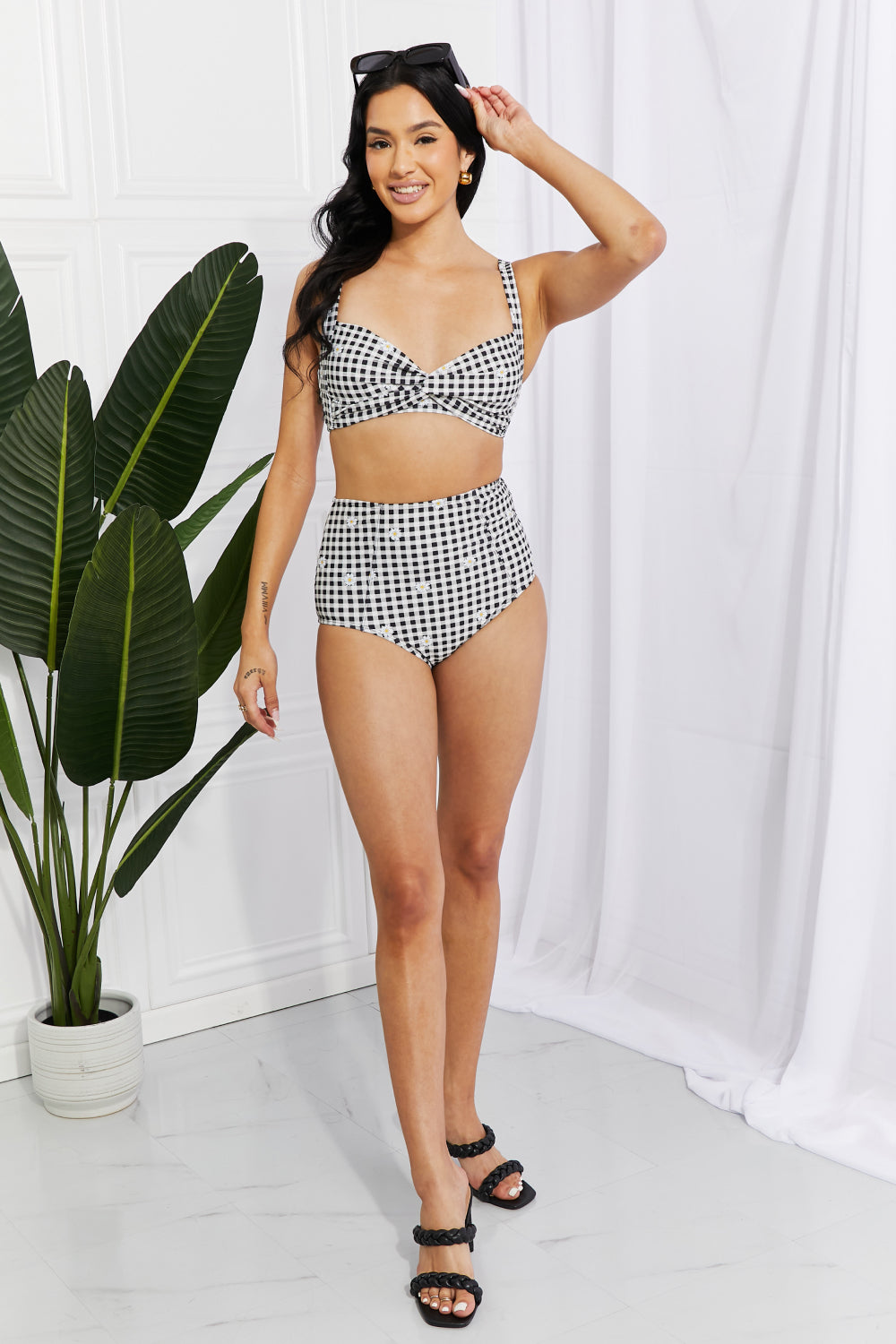 DASIY PICKING HIGHWAISTED BIKINI