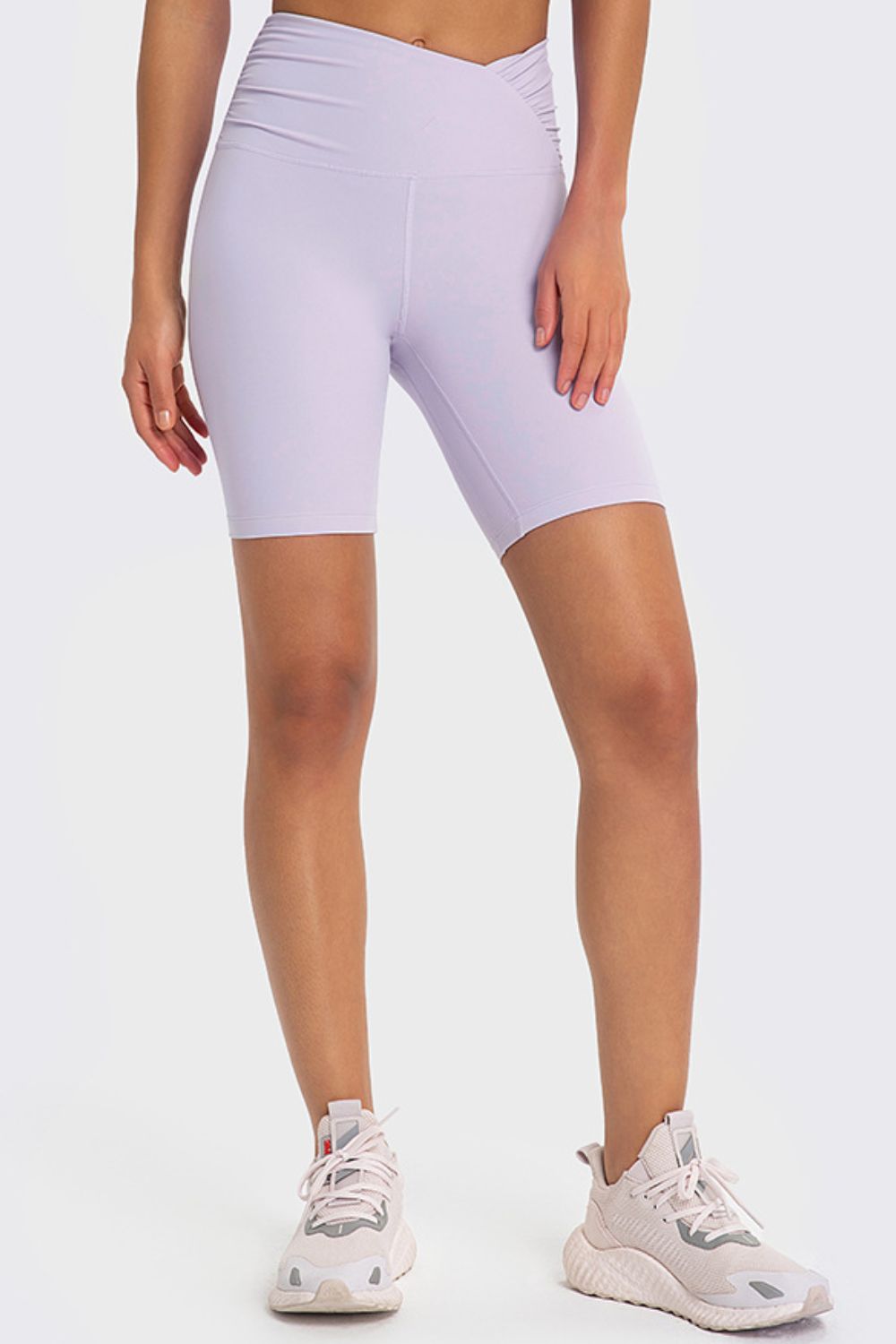 V-WAIST BIKER SHORTS