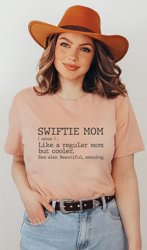 SWIFTIE MOM TEE