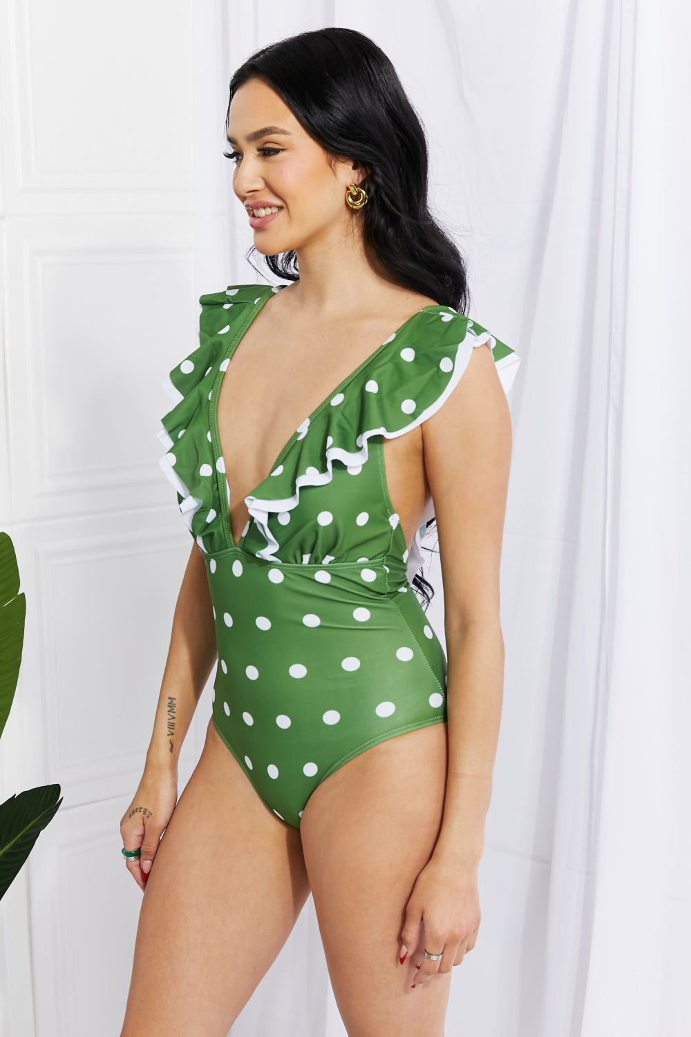 MOONLIGHT RUFFLE ONE PIECE