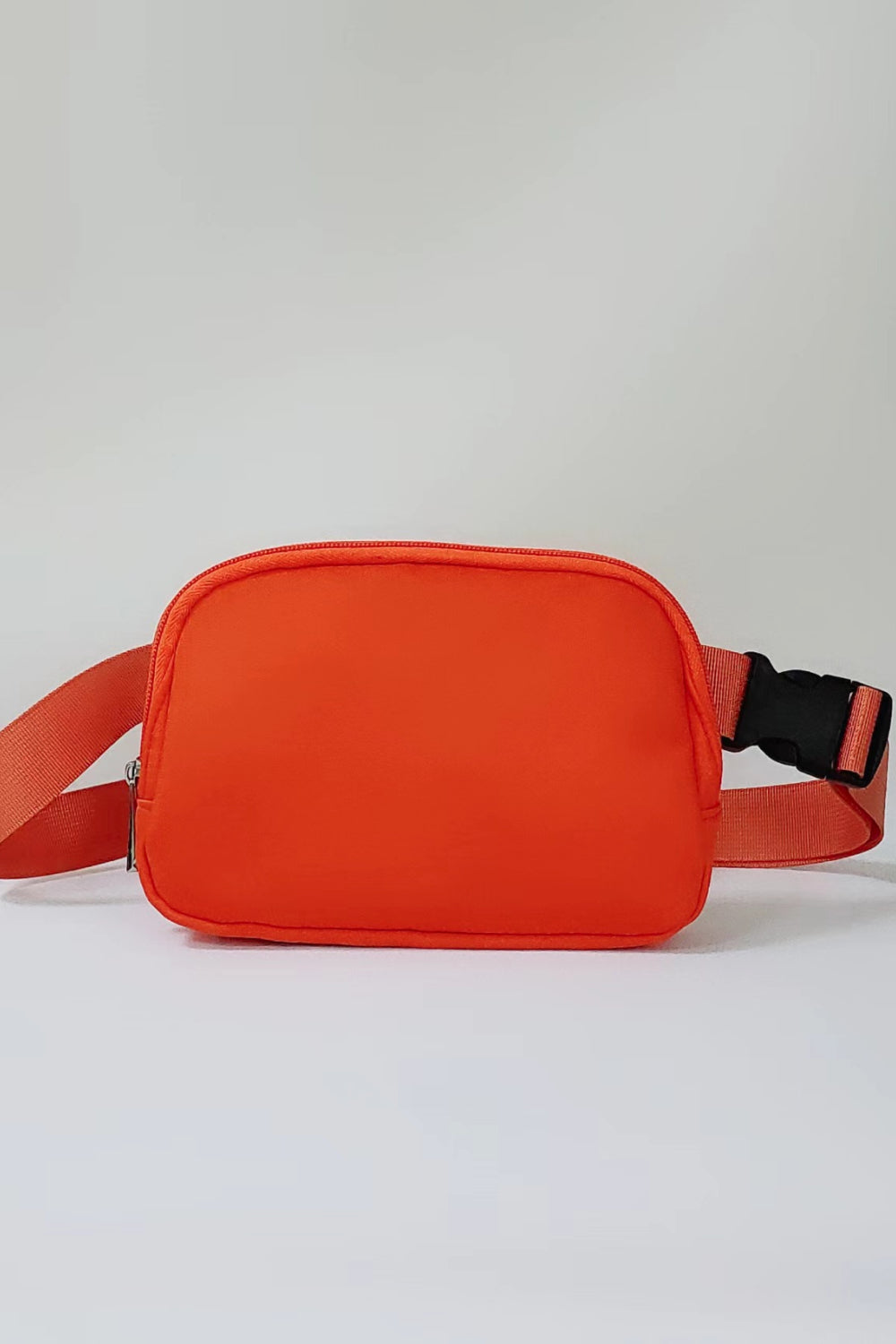 CLOSURE FANNY PACK