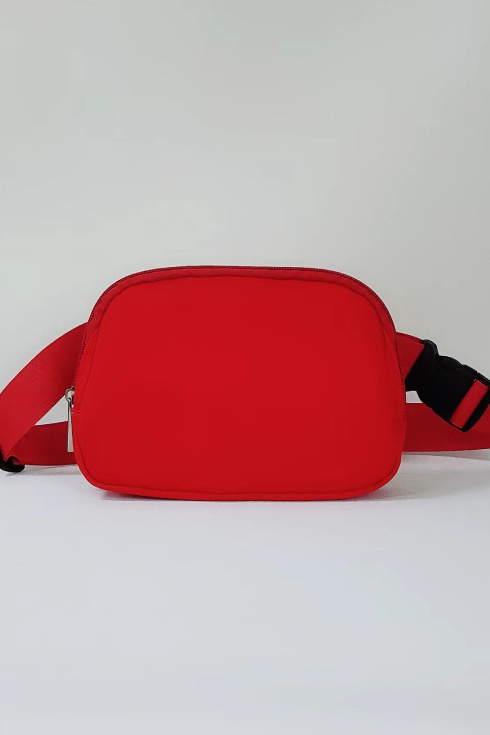 CLOSURE FANNY PACK